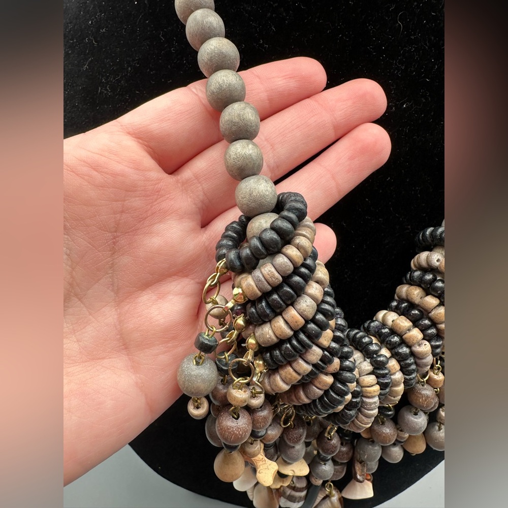 VTG Wood & Shell Beaded Boho Bib Statement Necklace ~21.5” Festival Beachy - Picture 7 of 9